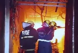 हैदराबाद के गुलजार हाउस में लगी भीषण आग, 8 बच्चों समेत 17 लोगों की मौत