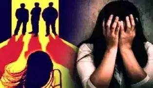 दरिंदगीः किशोरी से गैंगरेप, सहेली को चलती कार से फेंका, मौत